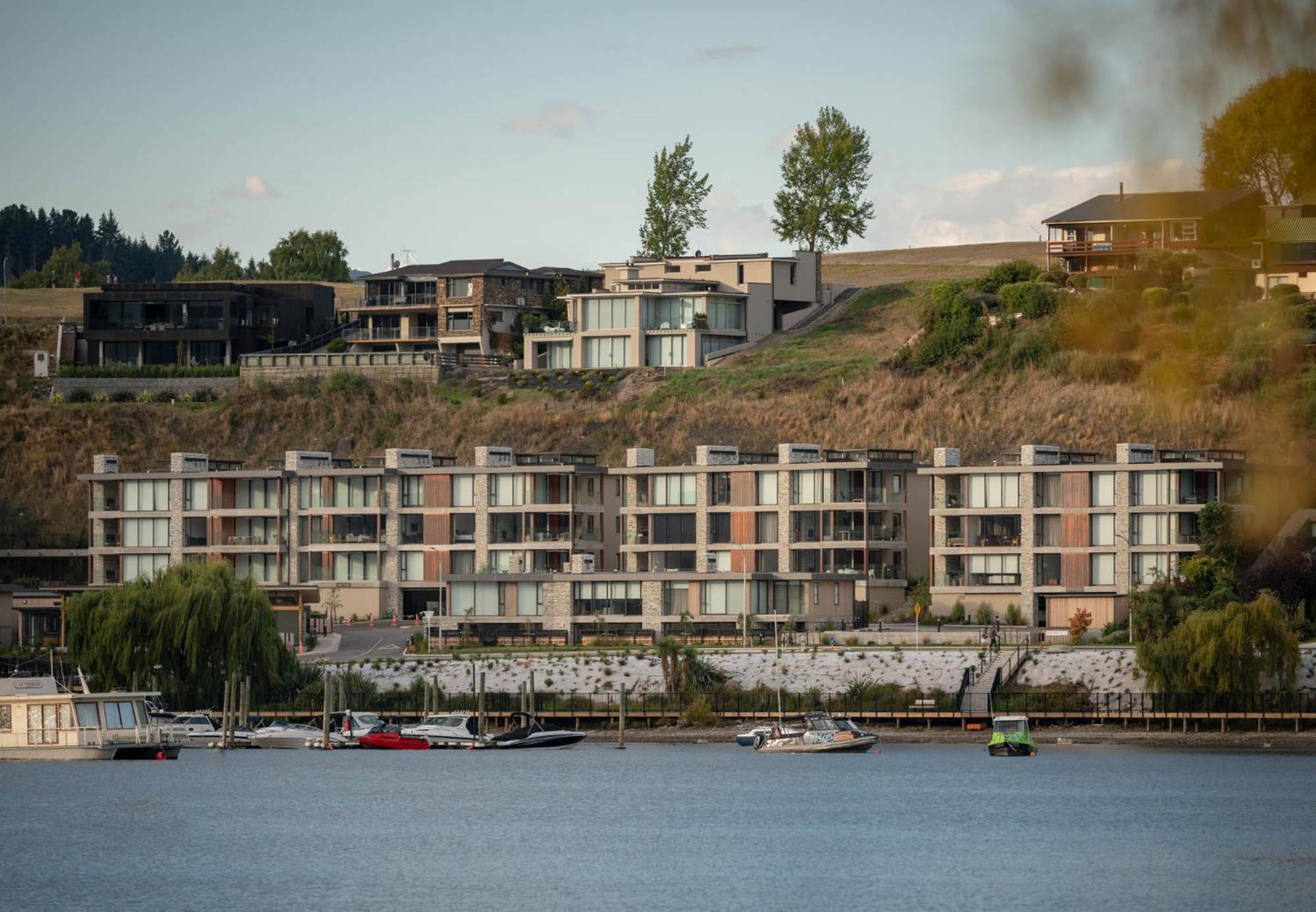 Marina Terrace Apartments, Wanaka Esterno foto